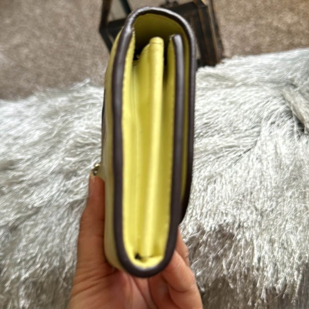 Kate Spade Yellow Wallet - Picture 4 of 12